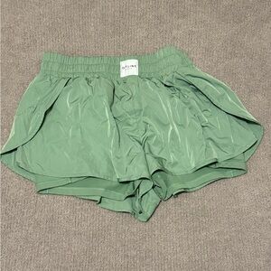 Aerie Offline The Hugger sage green shorts size XXL